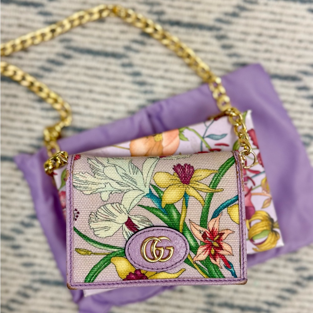 SOLD GUCCI Limited Edition Lavender Floral Feminine Wallet - Picture 3 of 16